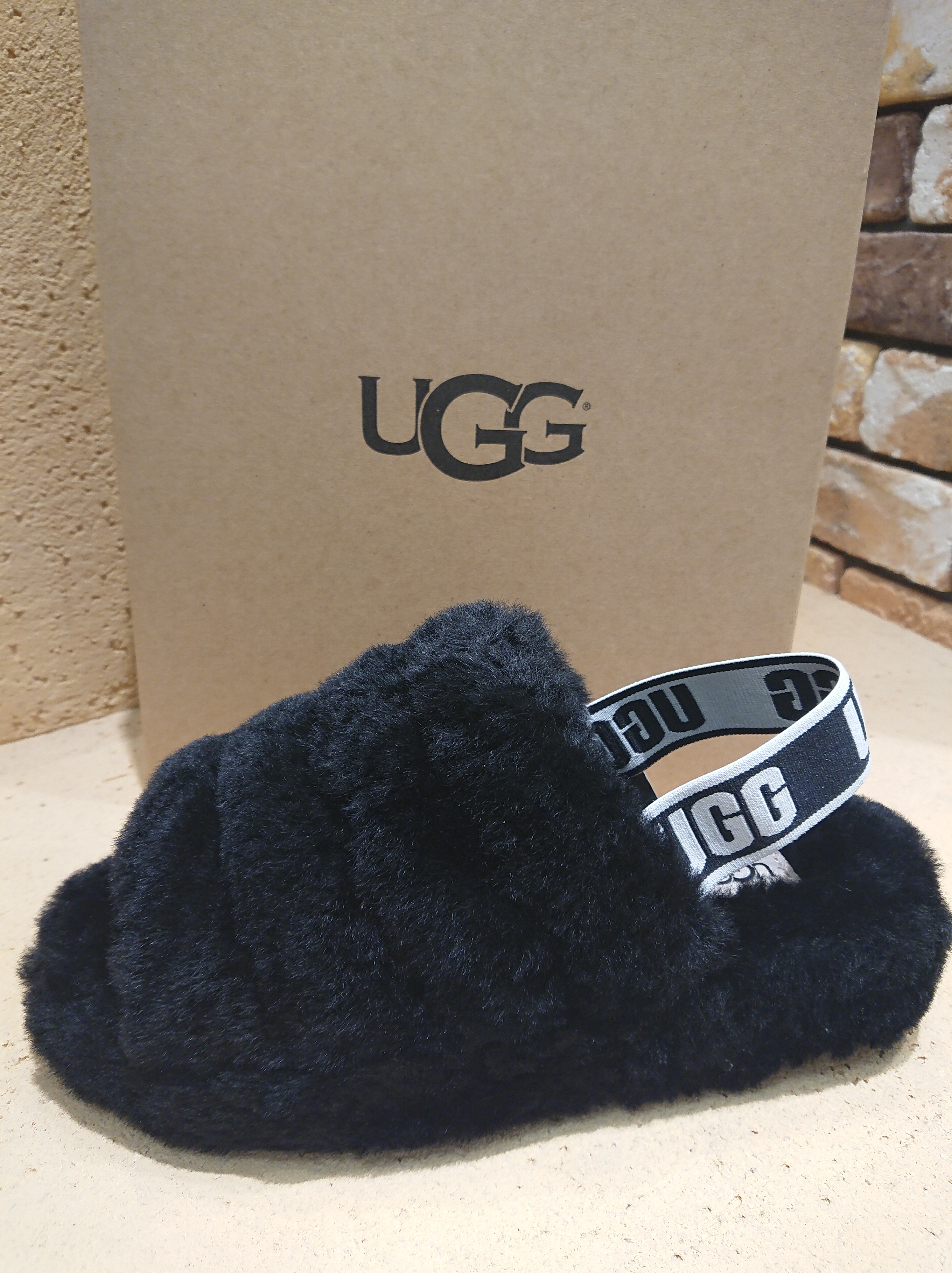新入荷 Ugg アグ Fluff Yeah Slide フラッフ イヤー スライド サンダル ボワール インターナショナル Voir International 新入荷 Ugg アグ Fluff Yeah Slide フラッフ イヤー スライド サンダル ボワール インターナショナル Voir International