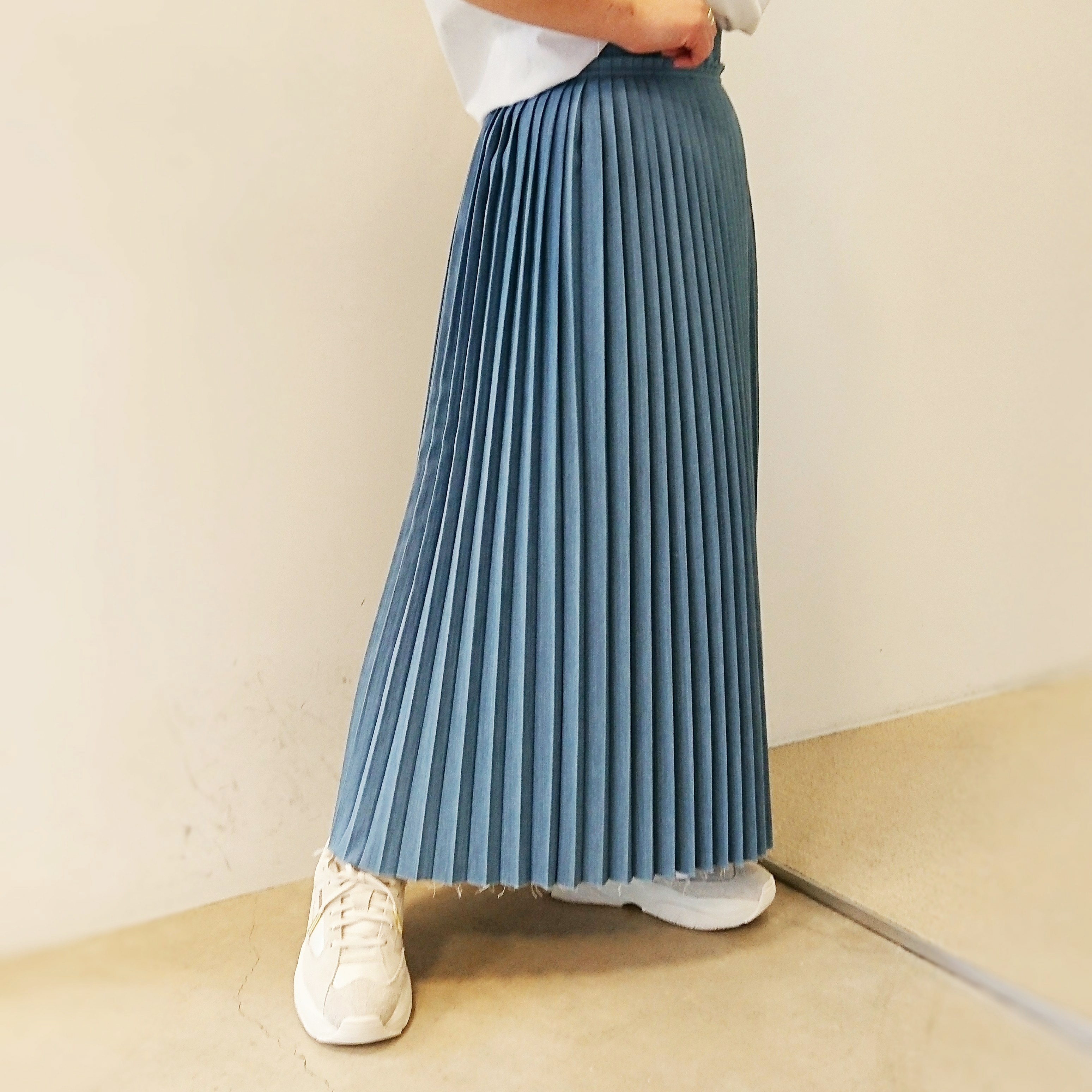 コーディネート Yanuk Pop Up スカート コーデ ボワール インターナショナル Voir International コーディネート Yanuk Pop Up スカート コーデ ボワール インターナショナル Voir International