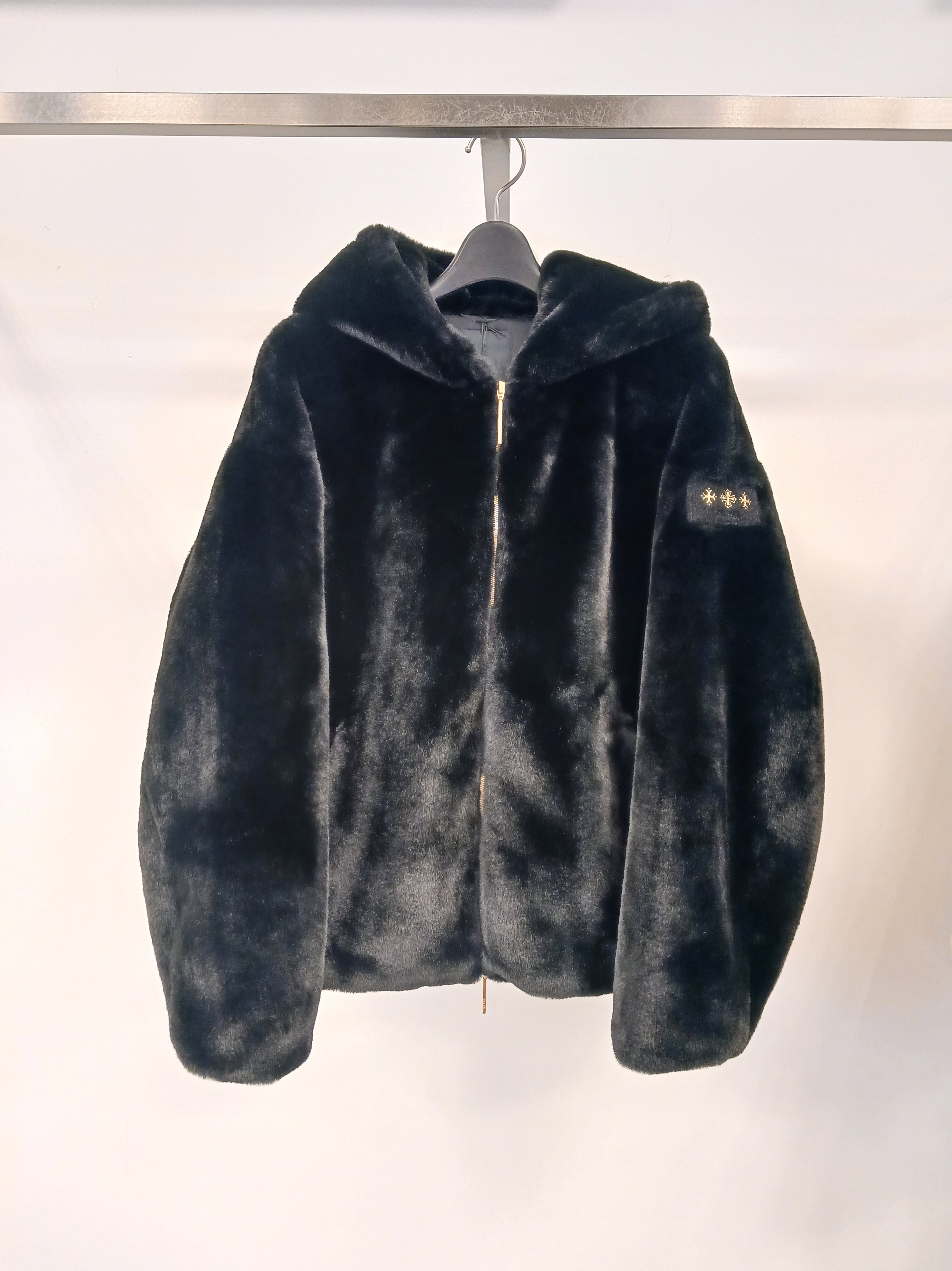 新入荷】待望✨『 TATRAS 』 ボアアウター(エコファー)入荷致
